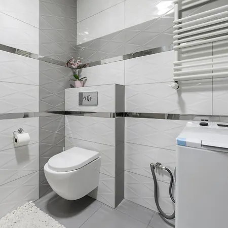 Shortstaypoland Przeworska B42 *