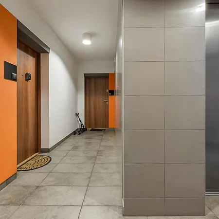 Shortstaypoland Przeworska B42 *